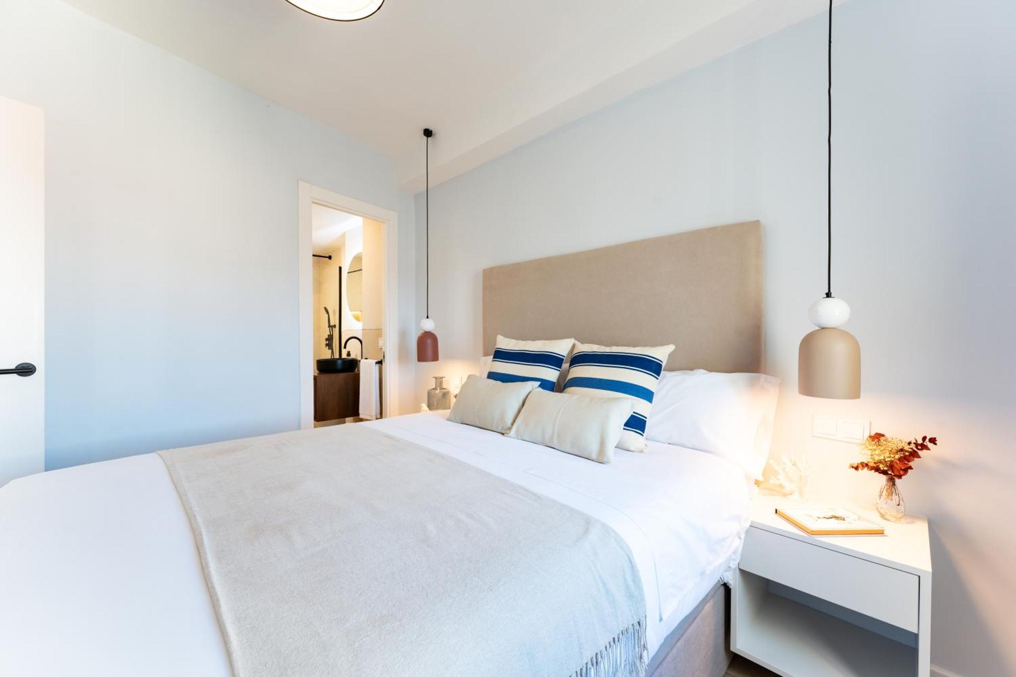 Bazan City Center Apartment Малага Экстерьер фото