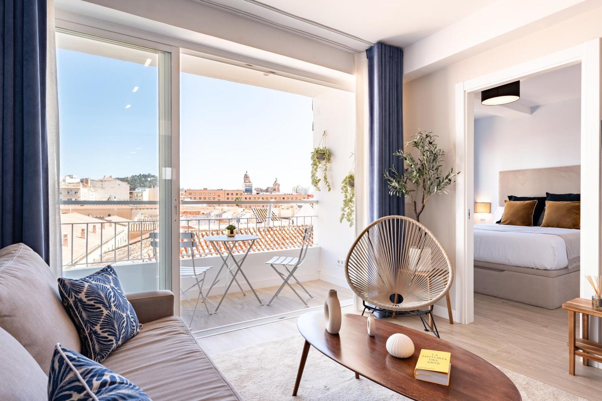 Bazan City Center Apartment Малага Экстерьер фото
